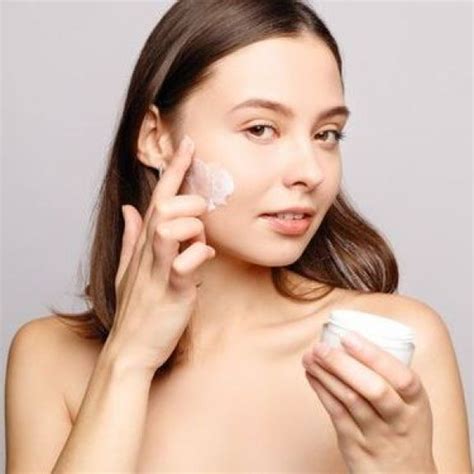 Ternyata Kandungan Retinol Dan Niacinamide Bisa Atasi Penuaan Dini Nih