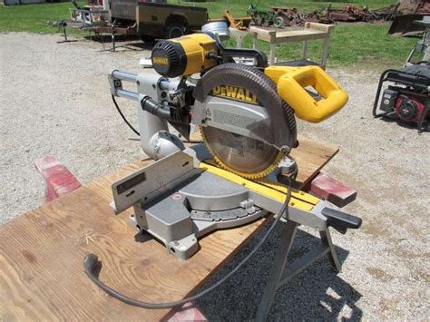 Dewalt 12 Compound Miter Saw Model Dw708