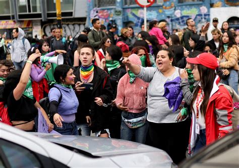 Mujeres Feministas Saldrán A Las Calles El 25 De Noviembre Conozca Los