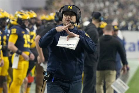 Jim Harbaugh Calls Michigan President To Say Hes Staying