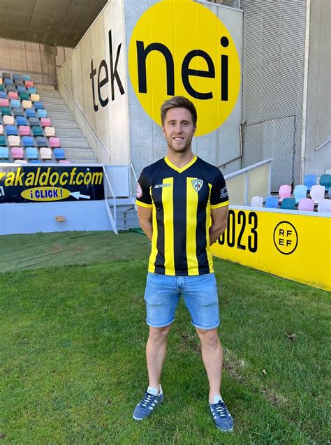 Jon Gazta Aga Nuevo Jugador Del Barakaldo Cf