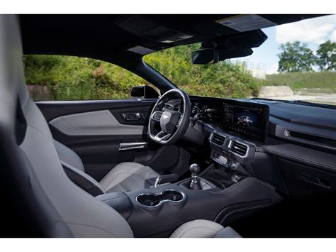 2025 Ford Mustang: 44 Interior Photos | U.S. News