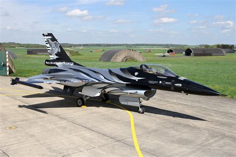 Belgian Air Force Unveils STUNNING "Dark Falcon" F-16 Paint Scheme ...