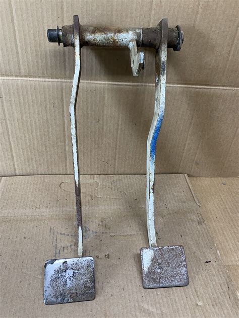 Dodge Truck 1977 Dodge Truck Clutch Pedal Assembly D100 D200 D300 W100 W200 W300 Ebay