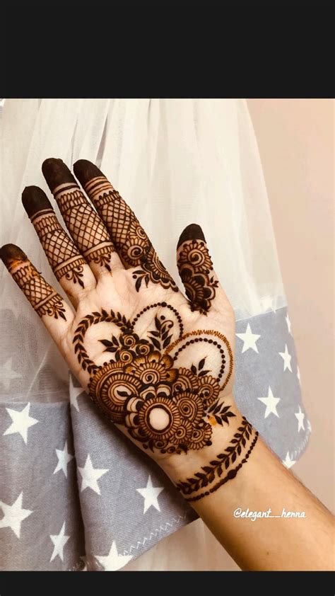 Pin By Hiba On Aesthetic Desi Mehndi Designs Front Hand Mehndi Designs