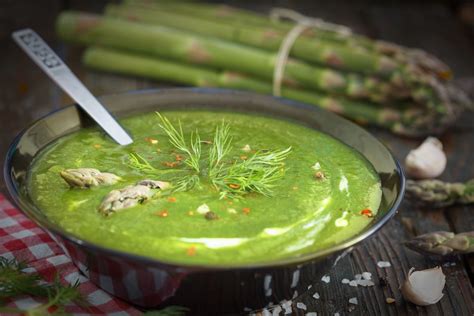 Crema Fredda Di Asparagi La Ricetta Nutriente E Rinfrescante