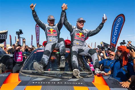 Dakar Carlos Sainz Iguala Ari Vatanen Quarta Vit Ria Na Prova