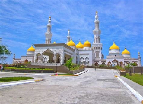 The Grand Mosque of Cotabato; a Gift from Brunei - Travel to the ...