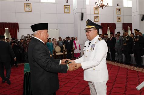 Makmur Marbun Resmi Jabat Pj Bupati Ppu Isran Pemimpin Harus