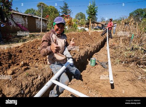 Canal De Agua Dulce Hi Res Stock Photography And Images Alamy