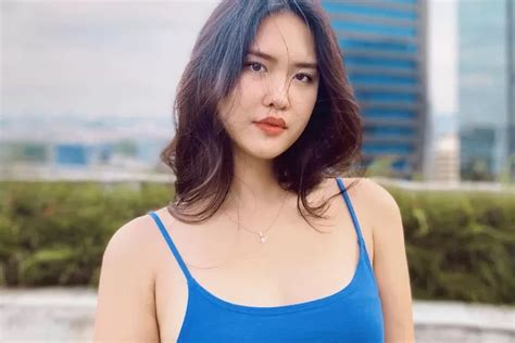 Profil Clara Tan Model Yang Dipukuli Dan Dipaksa Makan Muntahan IG