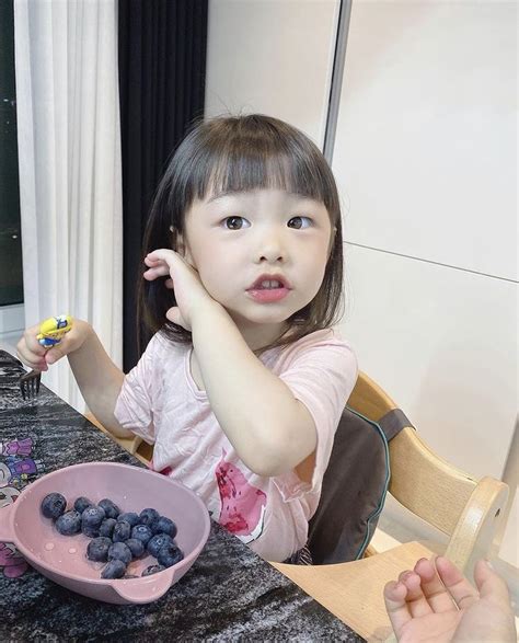 Pin on Yeji.