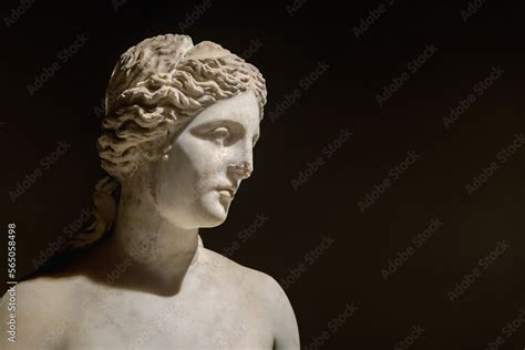 Fotka Marble Statue Of Venus Aphrodite The Goddess Of Love Roman