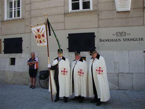 A Monarchista Fens Ge Ott Magyar Kir Lyi Herceg B Cs Ztat Sa B Csben