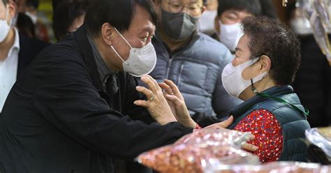 윤석열 이재명 ‘전국민 재난지원금에 “소상공인 손실보상 돼야” 조선비즈