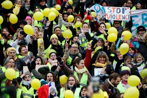 Coletes Amarelos Ministra Francesa Pede Respeito Ao Governo Italiano