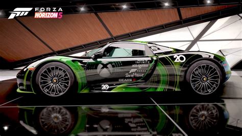 Alle Forza Horizon 5 spillere får en Xbox 20th Anniversary Porsche 918