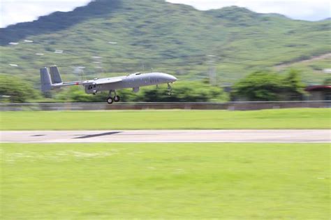 共軍軍演第3天 「銳鳶無人機」恆春機場起飛偵蒐3小時 政治 中時