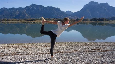 Yoga F R Schultern Und Nacken Yogamour Plus