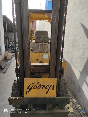 Forklifts Pallet Lifter Model Namenumber Godrej 1996 At ₹ 275000 In