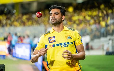 Ipl Another Injury Blow For Csk As Injury Prone Deepak Chahar