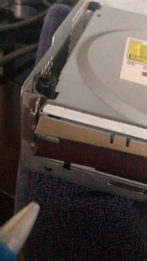 Xbox 360 disc tray stuck closed : r/consolerepair