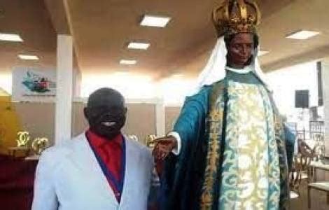 Africa South Sudan The Artist Who Designed The Statue For The Mass Of