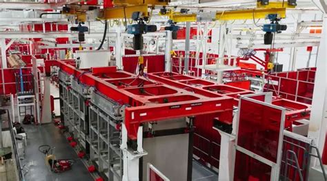 Tesla unveils its Megafactory as battery production ramps up | Tesla ...