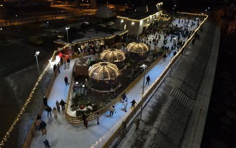 Лед тронулся: протестировали главные катки в Петербурге. Metro
