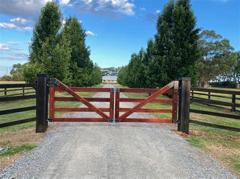 Rustic Charm: Ideas For Your Farm Entrance Gates