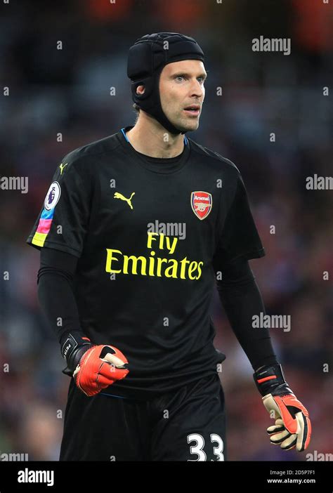 Arsenal Goalkeeper Petr Cech Stock Photo Alamy