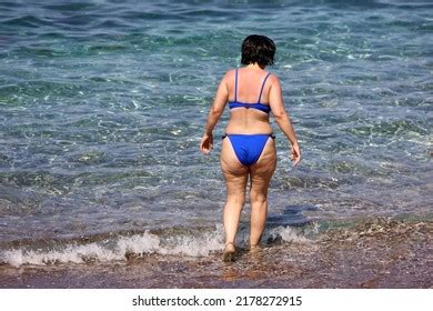 3 882 imágenes de Bikini body transparent Imágenes fotos y vectores de stock Shutterstock