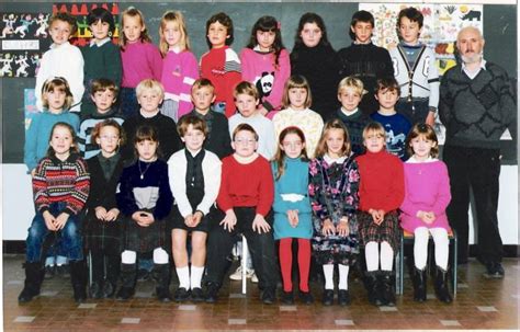 Photo De Classe CLASSE DE CM1 De 1989 Ecole Jules Verne La Bassee