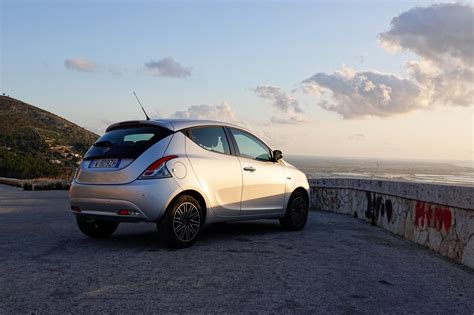 Lancia Ypsilon L Evoluzione Di Un Icona Newspad