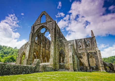 Wordsworths Tintern Abbey Conveying Experience Through Nature