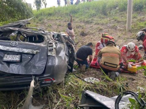 Vuelca Auto Con Extranjeros En Carretera De Tamaulipas Hay 1 Muerto Y