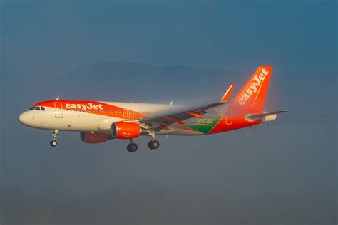 OE IVV AIRBUS HAMBURG A320 214 A320 SL C N 6981 EASYJET Flickr