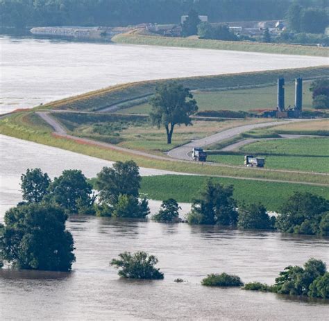 S Der Besucht Hochwassergebiet In Passau Welt