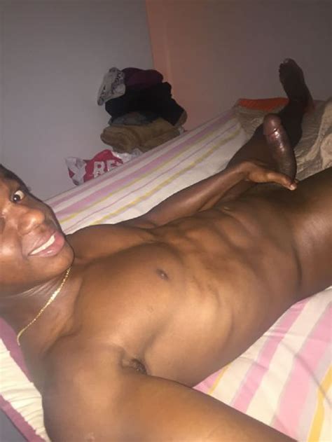 Las Fotos Del Futbolista Ecuatoriano Juan Cazares Desnudo Zona Gay