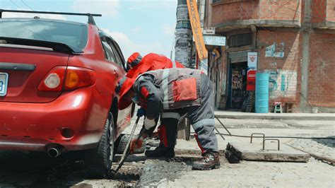 El Coe Despliega Seis Cuadrillas De Obreros Para Destapar Sumideros En