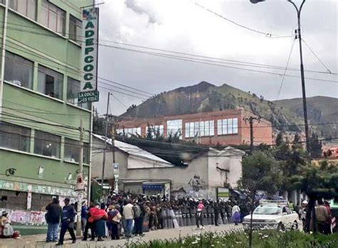 Polic A Aprehende A Cocaleros En Segundo D A De Enfrentamientos Por