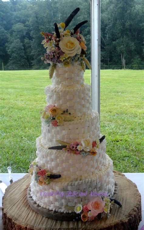 Basket Weave Wedding Cake