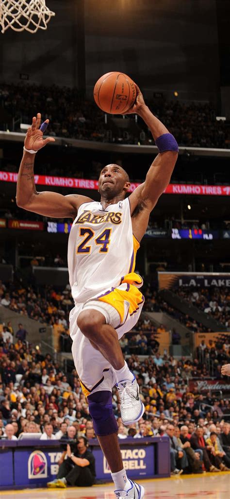 Download Kobe Bryant The Best Basketball Player Of All Time Wallpaper