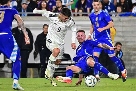 Remontada Argentinian Cu Costa Rica Angel Di Maria Marcheaz Un