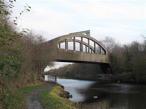 Former Railway Bridge Over The Aire And © Stephen Craven Cc By Sa2