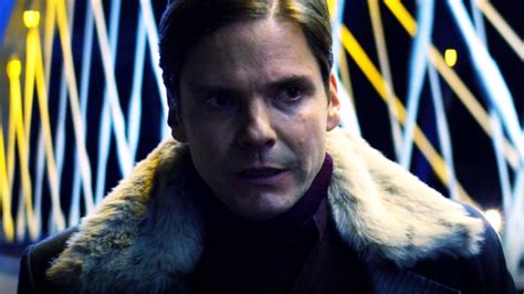 Falcon and Winter Soldier: Daniel Brühl Reacts To Zemo's Dance Memes ...