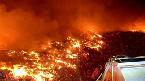 Basurón municipal en Huatabampo se incendia de nuevo Bomberos sofocan