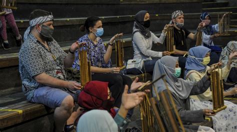 Hari Angklung Sedunia November Jadi Google Doodle Begini Sejarah