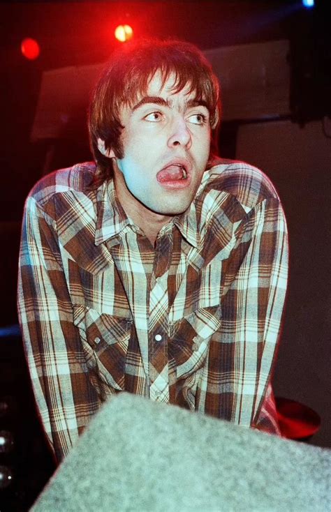 Pin By Sara On Oasis Oasis Band Britpop Liam Gallagher