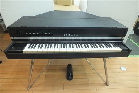 【傷や汚れあり】 仙台市 引取限定 Yamaha ヤマハ Cp 70b エレクトリックグランドピアノ ハードケース付き 中古 現状品